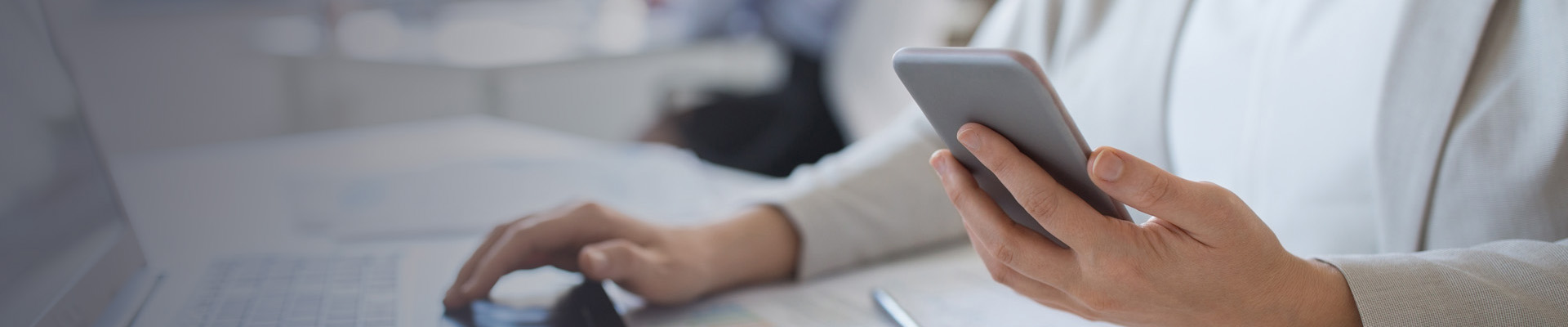 志贸集团（香港）有限公司